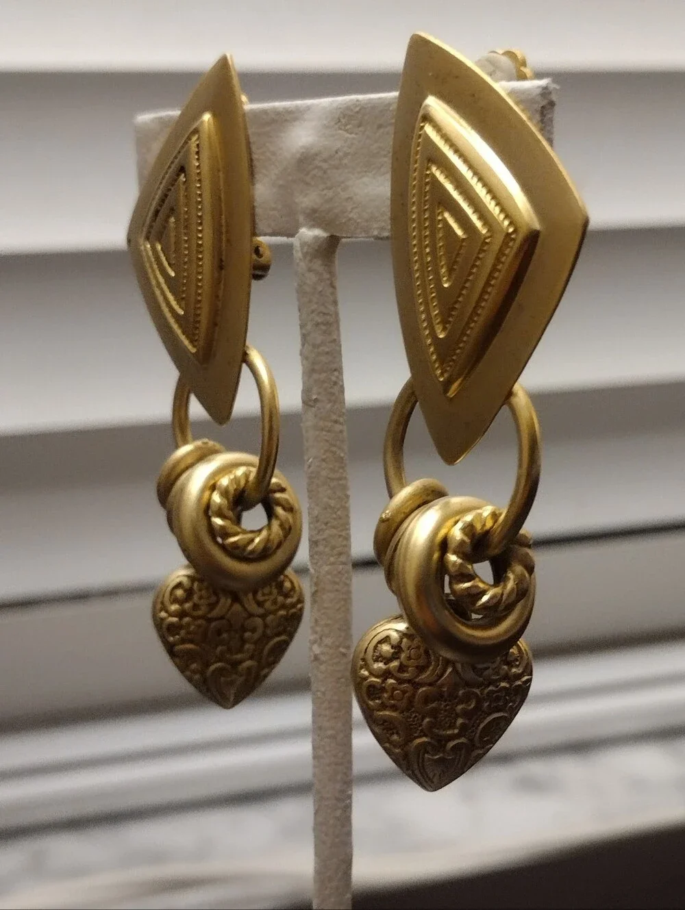 Vintage Norma Jean Gold Tone Geometric Heart Dangle Clip On Earrings Signed